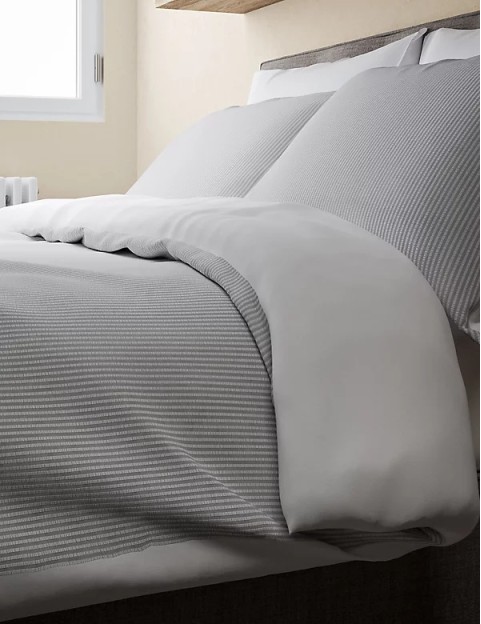 Egyptian Cotton 230 Thread Count Extra Deep Fitted Sheet