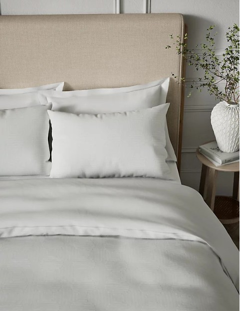 Pure Cotton Geometric Jacquard Bedding Set